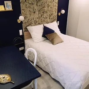 Lover Gnate Hébergement de vacances Le Breuil-sur-Couze