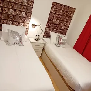 Compartido Excelente Ubicacion Séjour chez l'habitant El Prat de Llobregat